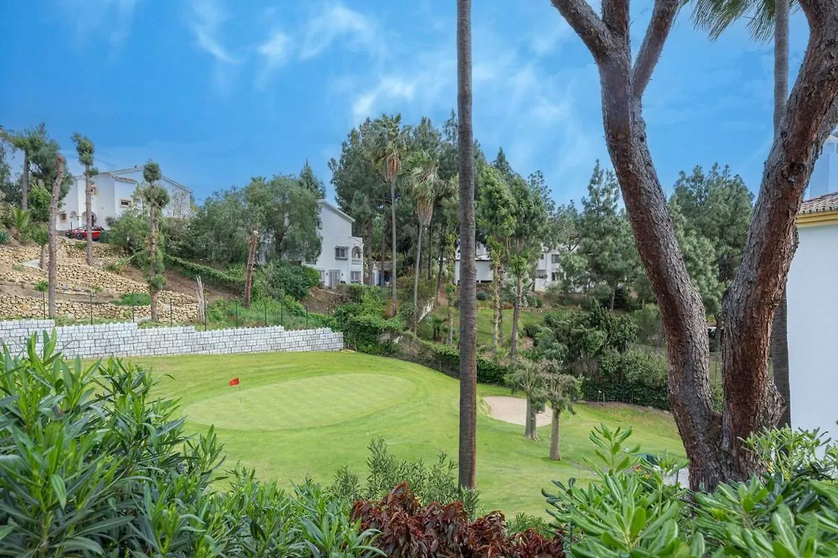 شقة Charming Andalusian Style Flat Pool, Golf And Parking Sitio de Calahonda 0*,  إسبانيا